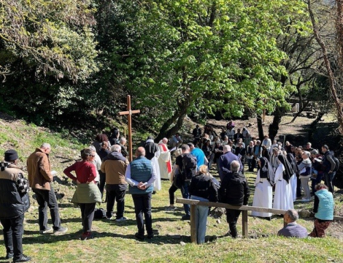 Chemin de croix dans le vallon
